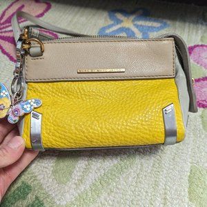 MARC by Marc Jacobs Sheltered Island Camera Bag, Yellow